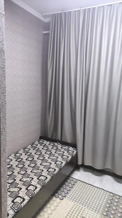 Хостел На Барахолки Almaty Eksteriør billede